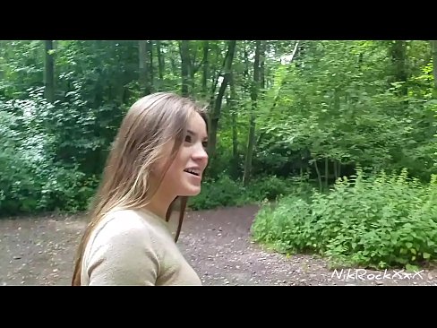 ❤️ Evelinari toki publiko batean izorratzen genuela proposatu nion! Baietz esan zuen. Orduan ipurdian izorratu eta ahoan esperma. Orduan bere burua haserretu zen. ❤️❌ Porno %eu.watchhentai.ruan ️❤